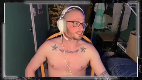Snapshot of hardaf_ftm chatting on 02/04/25, 12:08 Transman hard AF online show from 02/04/25, 12:08