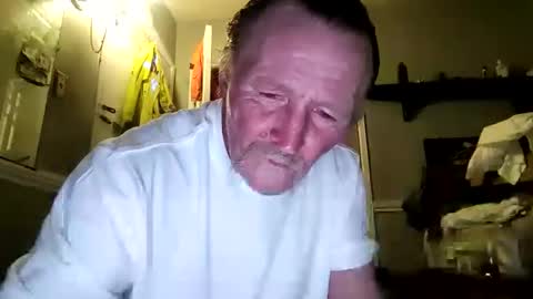 Snapshot of hardalt chatting on 09/14/25, 02:44 hardalt online show from 09/14/25, 02:44