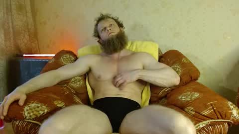 Snapshot of hardandripped chatting on 12/03/25, 08:00 Valentino Hard online show from 12/03/25, 08:00