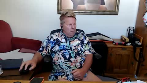 Steele and Cassie online show from 03/03/26, 06:25