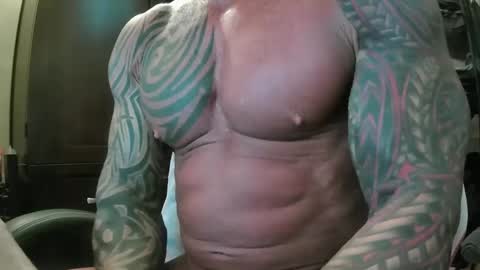 Snapshot of hardbody205a chatting on 03/07/25, 04:22 hardbody205a online show from 03/07/25, 04:22
