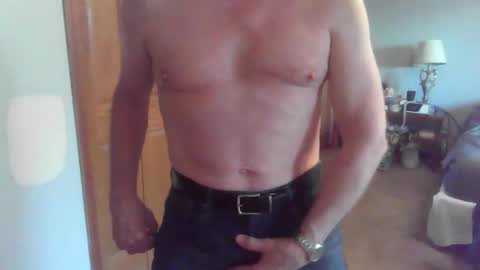 Snapshot of hardchicagoforzya chatting on 11/13/25, 08:19 hardchicagoforzya online show from 11/13/25, 08:19