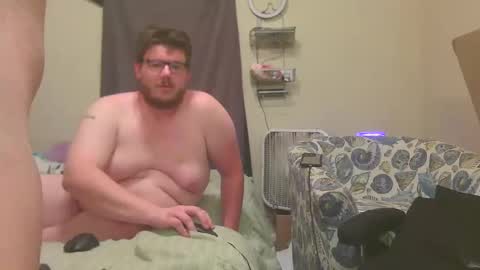 Snapshot of hardenflacker58100 chatting on 11/03/25, 02:13 Harden and Redd Blossom online show from 11/03/25, 02:13