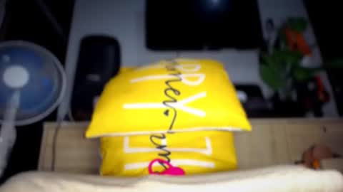 Snapshot of hardfucking_kelly chatting on 12/18/25, 07:09 jessabelle online show from 12/18/25, 07:09