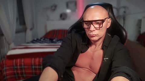 Snapshot of hardmattsteel chatting on 09/30/25, 01:27 MATTSTEEL - ITALIAN STALLION online show from 09/30/25, 01:27