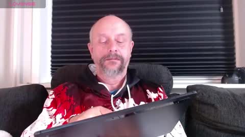 MrLazy online show from 12/24/24, 10:17