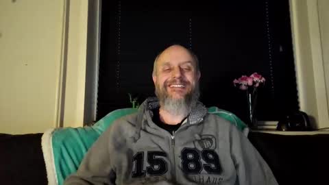 Snapshot of hardmrlazy chatting on 03/16/26, 05:39 MrLazy online show from 03/16/26, 05:39