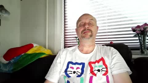 Snapshot of hardmrlazy chatting on 06/07/26, 06:17 MrLazy online show from 06/07/26, 06:17