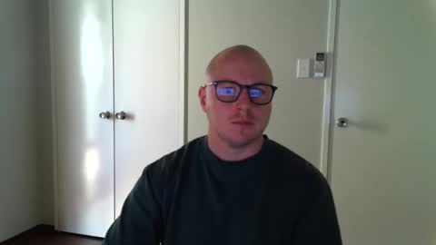 Stand Lee online show from 03/04/25, 02:06