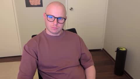 Stand Lee online show from 10/02/25, 03:19