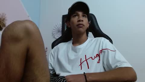 Snapshot of haresandpame_mds chatting on 12/08/24, 01:03 Hares online show from 12/08/24, 01:03