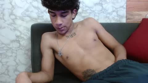 Snapshot of haresandpame_mds chatting on 01/23/25, 03:54 Hares online show from 01/23/25, 03:54