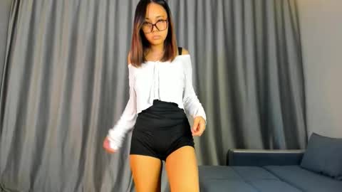 Snapshot of harimin chatting on 10/10/25, 01:21 Maya online show from 10/10/25, 01:21