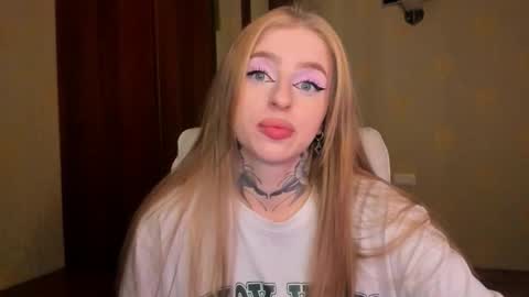 Julia online show from 09/25/25, 05:44