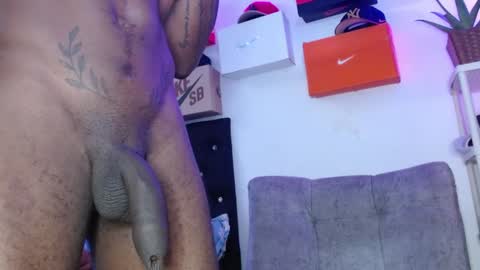 Snapshot of harley_quinnn111 chatting on 01/19/25, 06:00 harley_quinnn111 online show from 01/19/25, 06:00