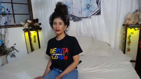 Snapshot of harley_quinns1 chatting on 12/20/24, 03:03 harley_quinns1 online show from 12/20/24, 03:03