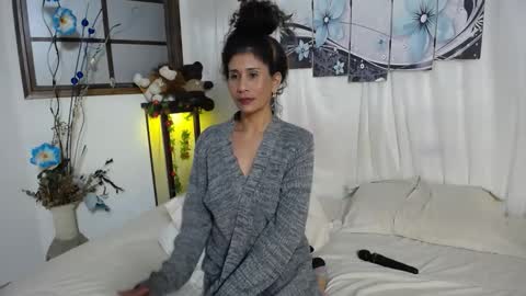 Snapshot of harley_quinns1 chatting on 12/20/24, 06:08 harley_quinns1 online show from 12/20/24, 06:08
