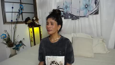 Snapshot of harley_quinns1 chatting on 01/05/25, 09:57 harley_quinns1 online show from 01/05/25, 09:57
