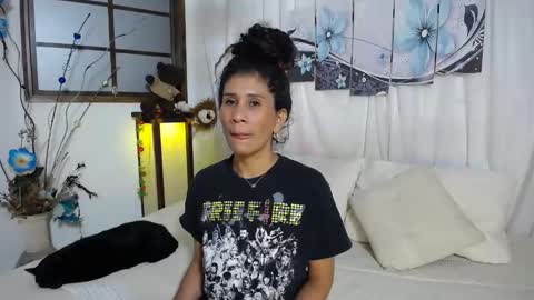 Snapshot of harley_quinns1 chatting on 01/13/25, 08:58 harley_quinns1 online show from 01/13/25, 08:58