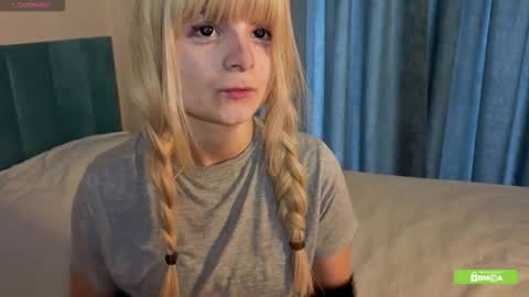 Snapshot of harleyheat69 chatting on 12/17/25, 07:47 Hanna online show from 12/17/25, 07:47