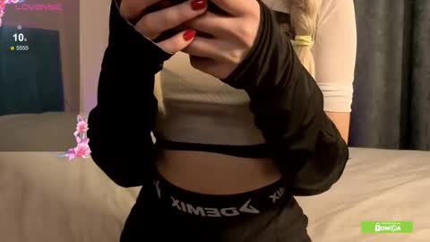 Snapshot of harleyheat69 chatting on 01/18/26, 08:34 Hanna online show from 01/18/26, 08:34