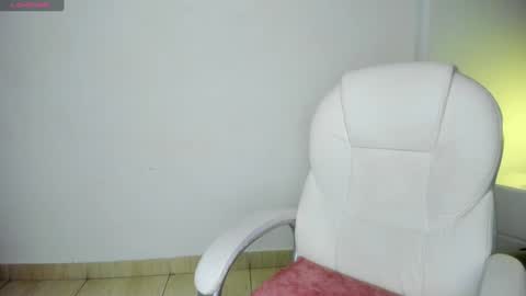 Snapshot of harleyqueen_robbie chatting on 01/23/25, 11:26 harleyqueen_robbie online show from 01/23/25, 11:26
