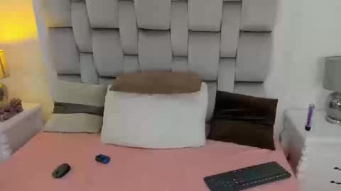 Harlow online show from 09/11/25, 08:09