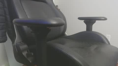 Snapshot of harp3736 chatting on 01/11/25, 02:52 Datswut Shesed online show from 01/11/25, 02:52