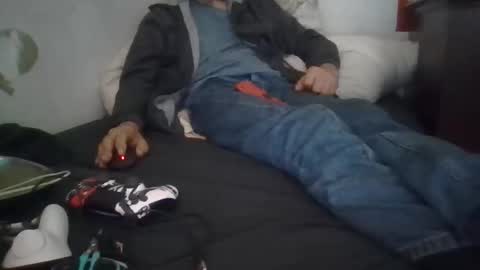 Snapshot of harry1cannary chatting on 10/21/25, 08:53 harry1cannary online show from 10/21/25, 08:53