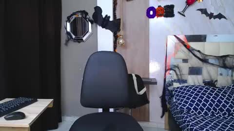 Harry online show from 10/30/25, 04:52