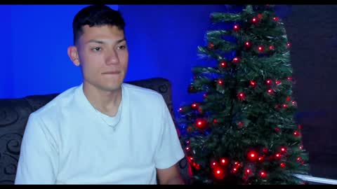 Snapshot of harrydavidsonx chatting on 12/27/24, 06:53 ... online show from 12/27/24, 06:53
