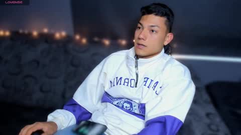 Snapshot of harrydavidsonx chatting on 02/20/25, 04:14 ... online show from 02/20/25, 04:14