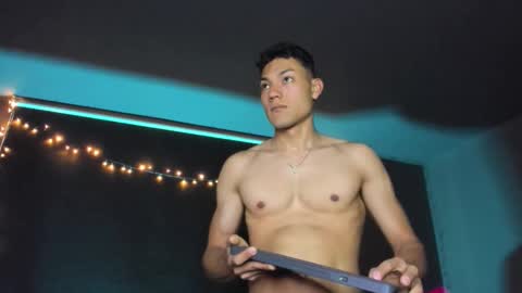 Snapshot of harrydavidsonx chatting on 09/27/25, 02:11 ... online show from 09/27/25, 02:11