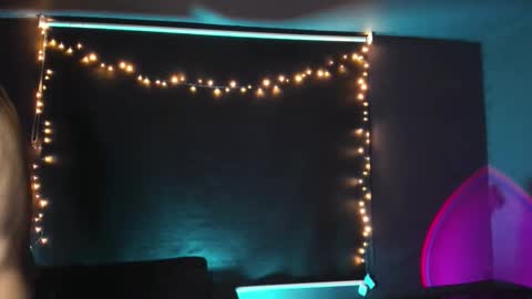 Snapshot of harrydavidsonx chatting on 09/30/25, 04:39 ... online show from 09/30/25, 04:39