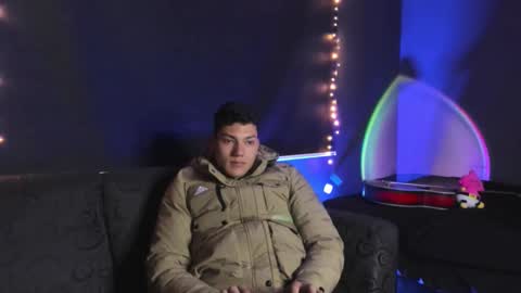 Snapshot of harrydavidsonx chatting on 10/12/25, 05:06 ... online show from 10/12/25, 05:06