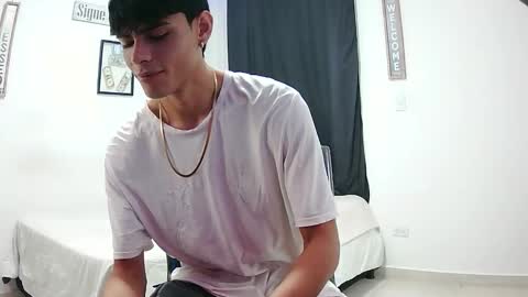 Snapshot of harrythomson1 chatting on 02/11/26, 03:44 harry thomson online show from 02/11/26, 03:44