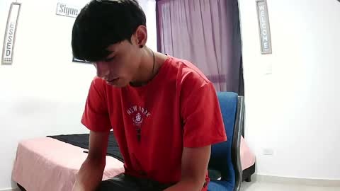 Snapshot of harrythomson1 chatting on 04/18/26, 02:54 harry thomson online show from 04/18/26, 02:54