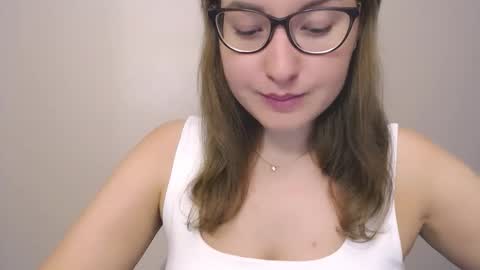Snapshot of hartfoxx chatting on 10/11/25, 02:37 hartfoxx online show from 10/11/25, 02:37