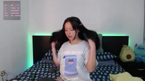 Snapshot of haru_420 chatting on 09/09/25, 11:21 Sofia Damin online show from 09/09/25, 11:21