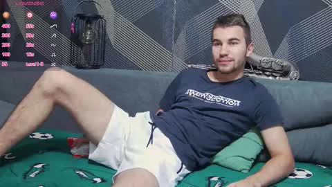 Snapshot of harvey_ren chatting on 11/12/25, 09:03 Harvey online show from 11/12/25, 09:03