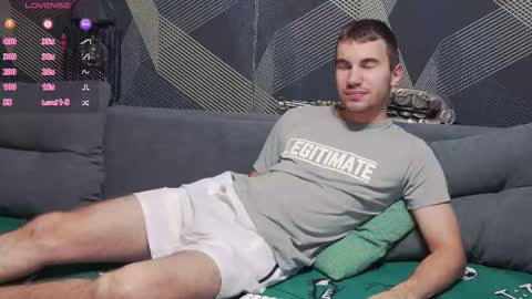 Snapshot of harvey_ren chatting on 11/15/25, 09:21 Harvey online show from 11/15/25, 09:21