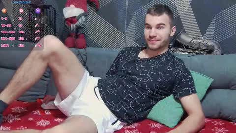 Snapshot of harvey_ren chatting on 12/13/25, 10:37 Harvey online show from 12/13/25, 10:37