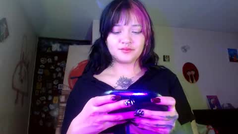 Im Emily and I could be the love of your life    online show from 04/27/26, 03:04