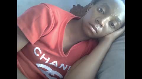 Snapshot of harysette chatting on 09/24/25, 10:40 harysette online show from 09/24/25, 10:40