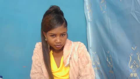 Snapshot of hasleyinah chatting on 07/13/26, 12:08 hasleyinah online show from 07/13/26, 12:08