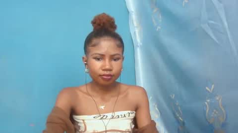 Snapshot of hasleyinah chatting on 07/23/26, 10:35 hasleyinah online show from 07/23/26, 10:35