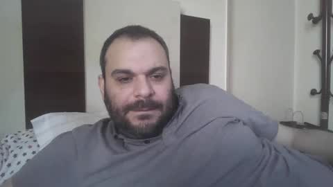 hassansalah30 online show from 12/22/24, 10:38