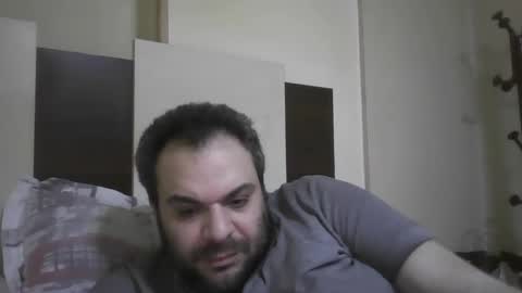 hassansalah30 online show from 02/04/25, 10:24