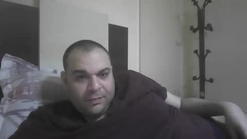hassansalah30 online show from 02/28/25, 12:32