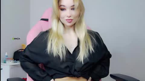 Anna online show from 10/21/25, 08:48